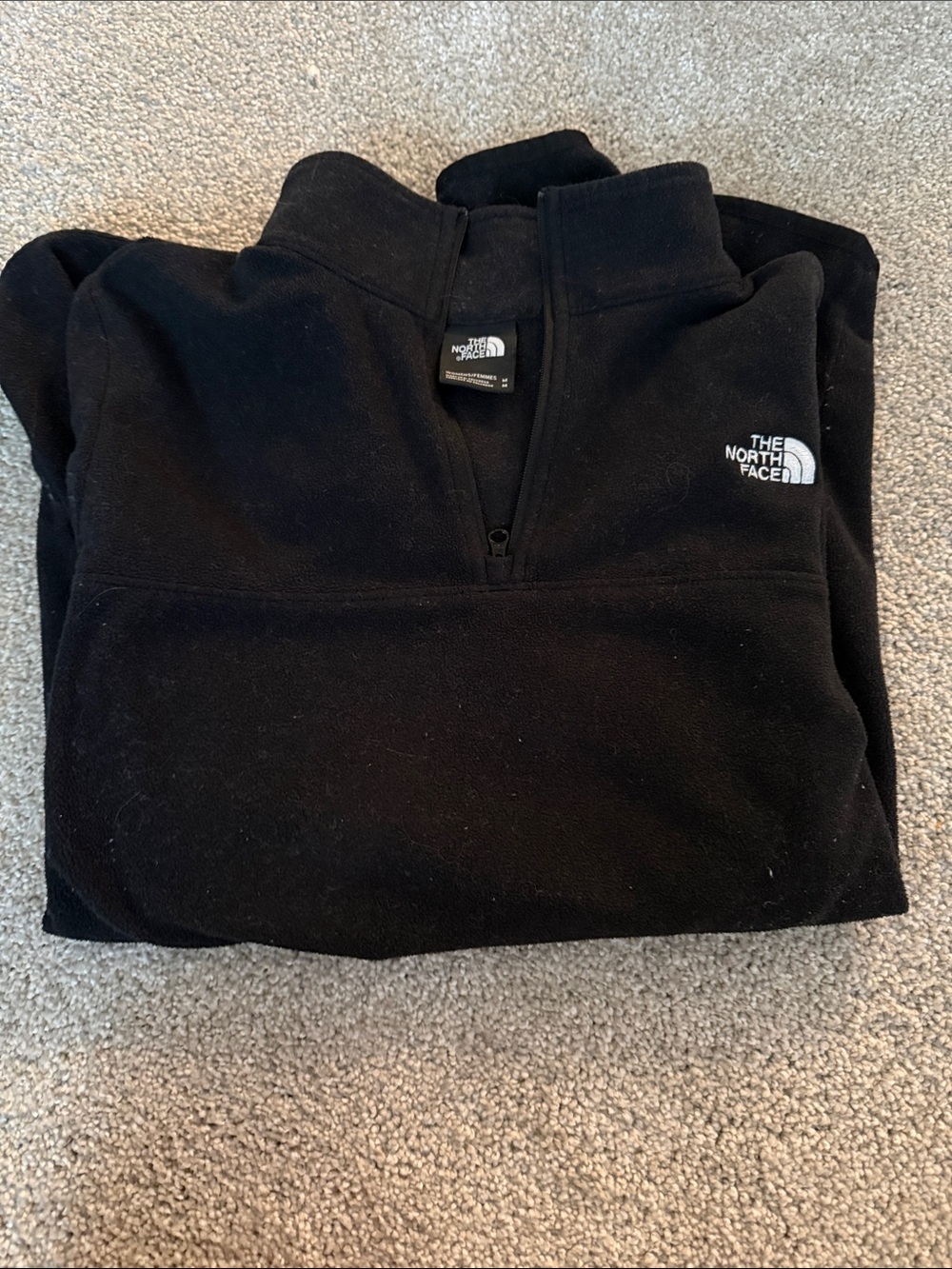 The North Face Men’s Black Half-Zip Fleece Pullover